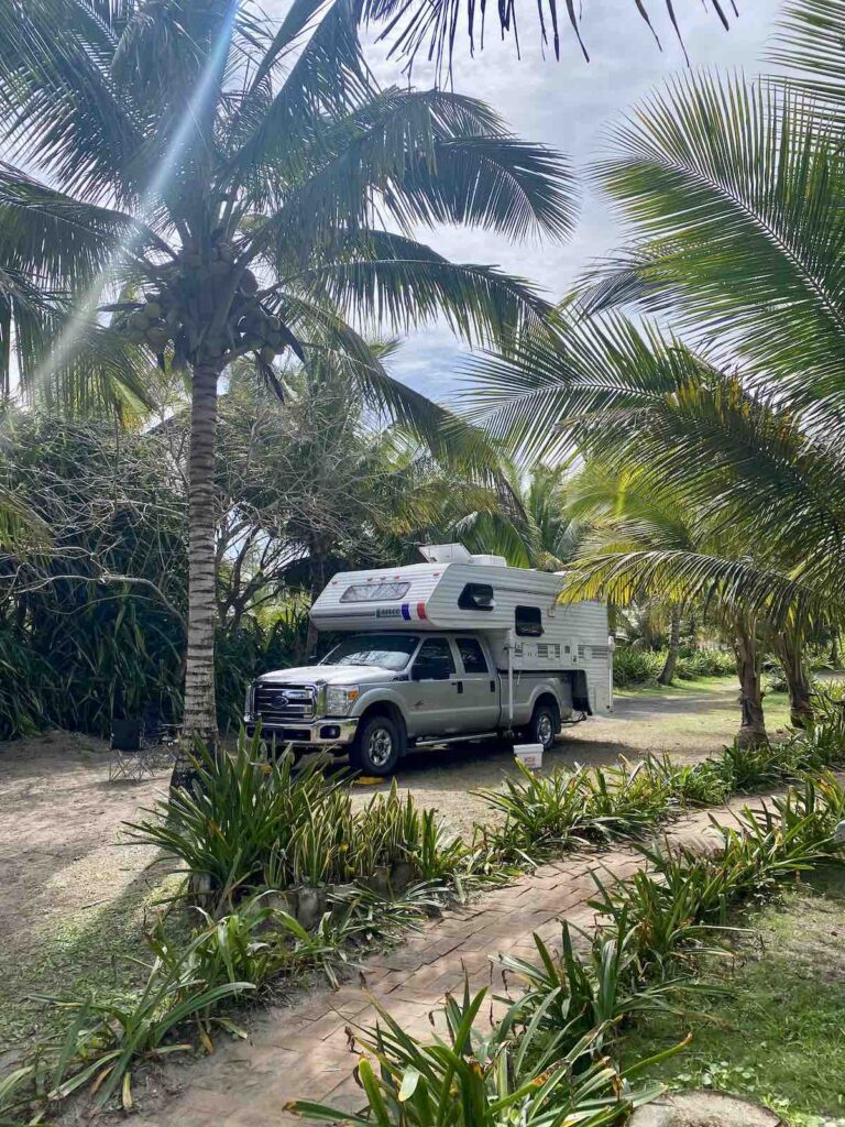 camping au milieu des cocotiers, Mexique