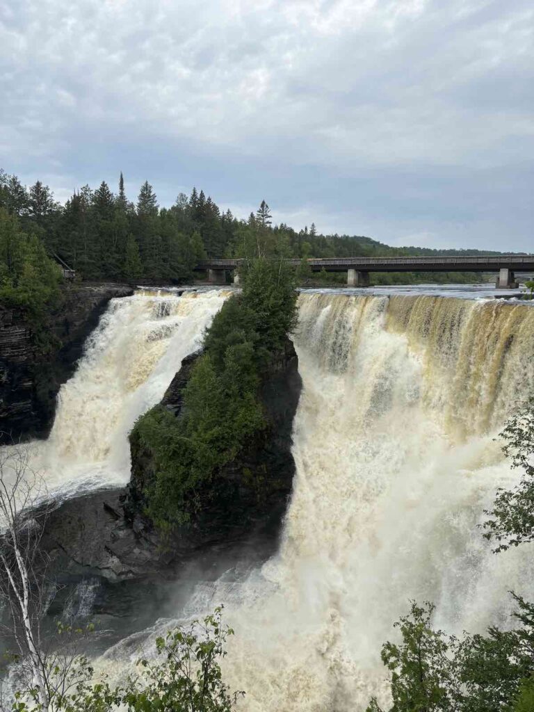Kakabeka Falls
