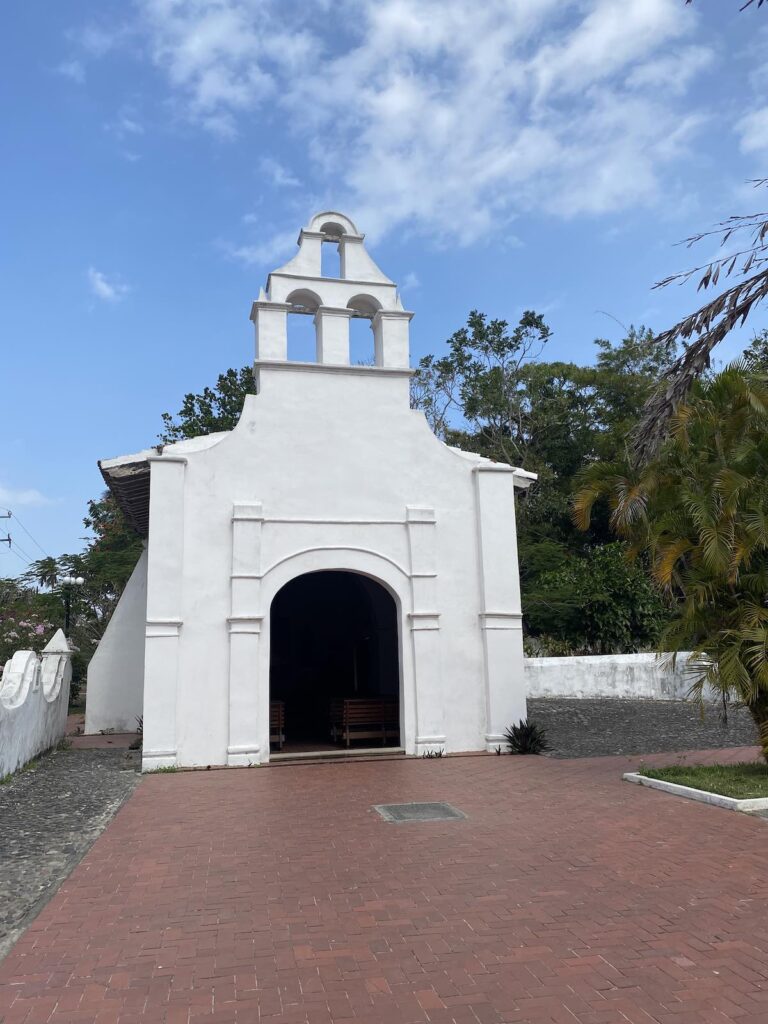 L'église Ermitage del Rosario