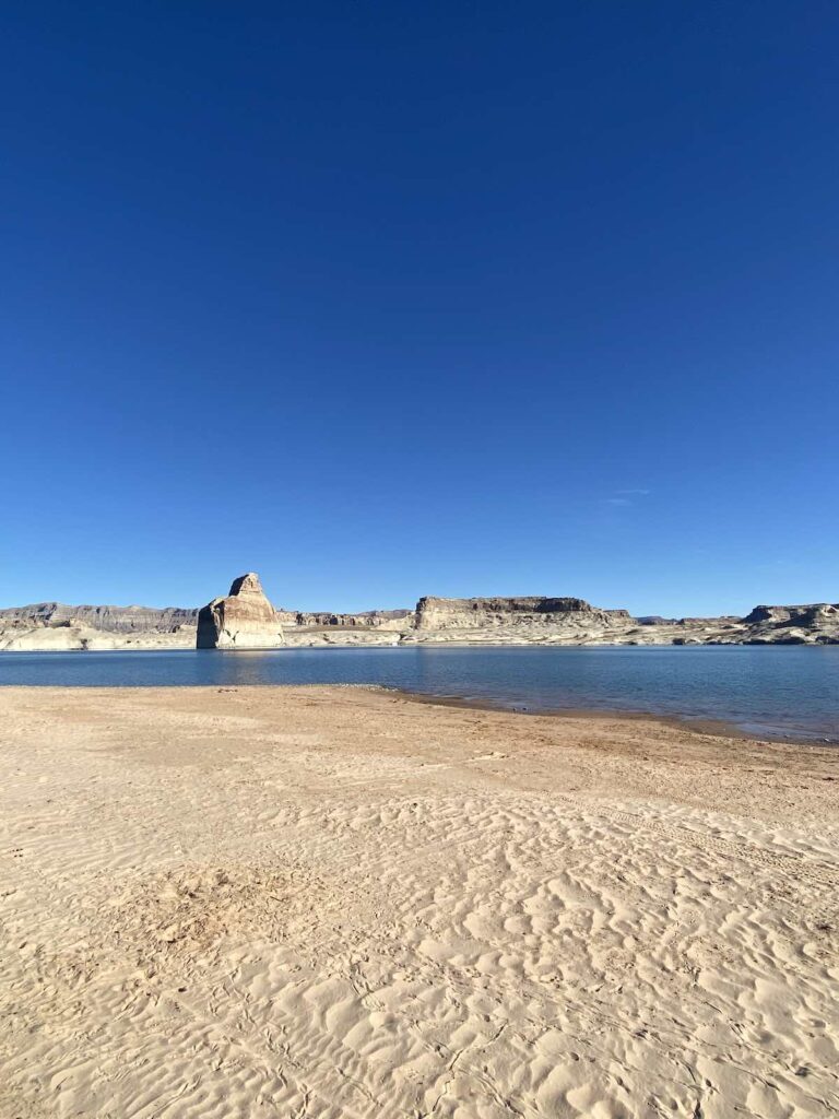 Lone Rock Beach