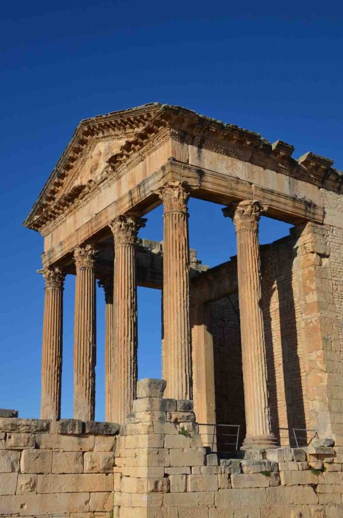 Un des temples à Dougga