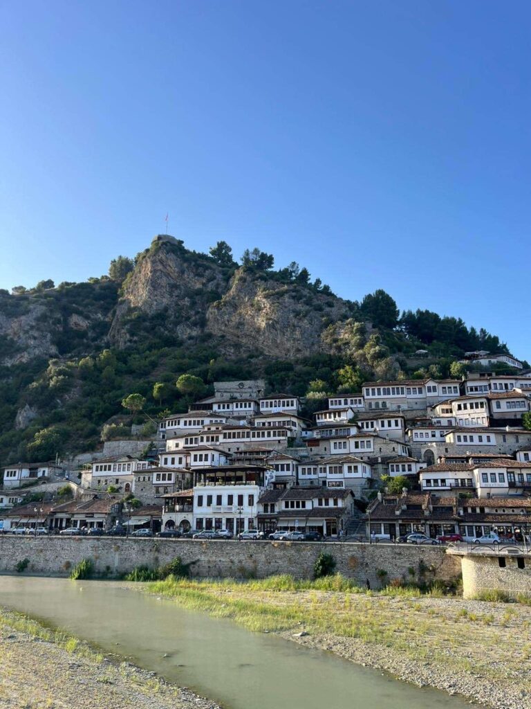 La ville de Berat, étape de notre itinéraire de 8 jours à travers l'Albanie