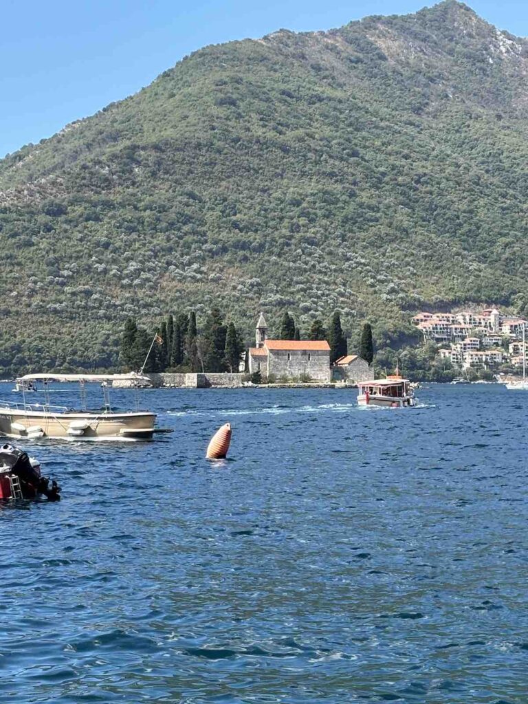 Île Notre-Dame-du-Rocher, baie de kotor